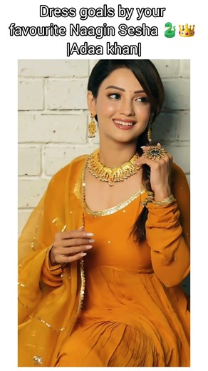 Adaa Khan in a stunning dress 👗👑Elegance at its best 👌 #nagin #naginserial #adaakhan #menahelfashion
