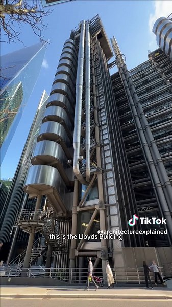 Compares High Tech and Gothic architectural styles, explaining how they use similar design philosophies. #architectureexplained #architecture #london #westminster #gothic