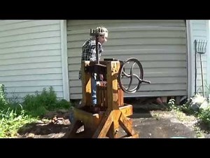 DIY APPLE CIDER- Cider Press