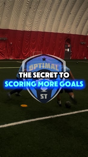 𝐓𝐡𝐞 𝐒𝐄𝐂𝐑𝐄𝐓 𝐭𝐨 𝐬𝐜𝐨𝐫𝐢𝐧𝐠 𝐦𝐨𝐫𝐞 𝐠𝐨𝐚𝐥𝐬 ⚽ Still trying to beat the defender in and around the 18? 🤔 Stop overcomplicating it! ❌ Create half a yard & SHOOT immediately 🚀 The best strikers score the most by keeping it simple & being efficient in scoring areas 👌 Save this & follow for more training tips, interviews & videos ✅ | Optimal Soccer Training