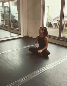 Wenn wir schon in die neue Woche kriechen, dann so.. ! 🐊🐊🐊 | Nazan Eckes