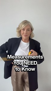 Designers don’t guess. We measure. These three spacing rules are my go-to for creating rooms that feel balanced and intentional 👇 Sofa ↔ coffee table: 45–60cm Bed rug reveal: 50cm minimum Sofa rug overhang: 20cm each side Get the spacing right and everything else falls into place. Want more styling tips, fewer styling mistakes → hit follow. #InteriorStyling #StylingTips #RealHomesStyled | Styled and Staged