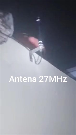Antena 27MHz Pada Dinding Tembok #antenaradio27mhz #11meterband #radiorapi | Susanto Nnz