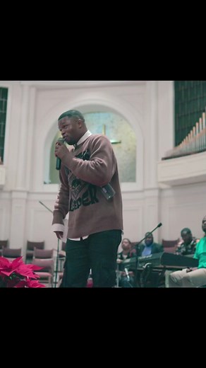 Kelontae Gavin Walks Around Heaven All Day Tribute Video