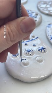 939K views · 11K reactions | You still have got time to create little ‘special something’ for Easter :-) Or just to make your space a little bit more cosier :-) Full step by step tutorial is on my youtube Mii paintings. #hotglue #gluegun #craft #easter #decoration #diy #artist #miipaintings | Mii.paintings | Facebook
