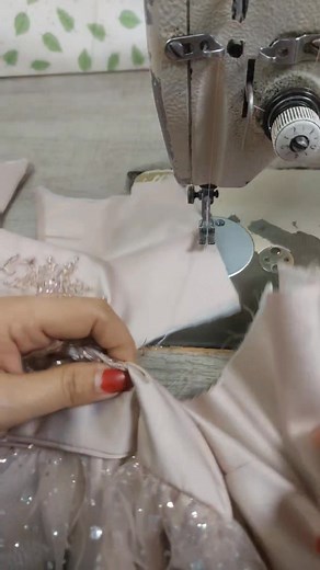 549K views · 8.4K reactions | Cara menjahit tile dan furing dalam agar jahitan ke bawahnya terpisah #tutorialmenjahit #sewing #fashion | Sri Martin Tailor | Facebook