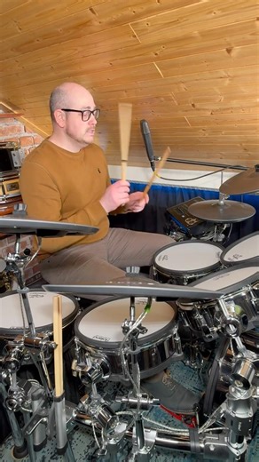 Simple Basic Beat To Play Along To Most Songs With #drums #drumkit #grade1 #drum lesson