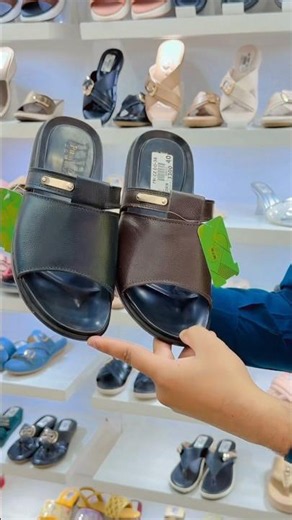 🔥 Upgrade your everyday style with these premium Men’s Comfort Slippers from MultiBrandShoesChakwal