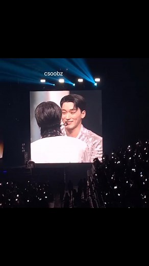 Wooyoung tired of the cameraman 😁😁 OH San 😆 #ATEEZ #TowardsTheLight #ATEEZinPhoenix #ATEEZinAZ #ATEEZWorldTour2024 #san #choisan #Wooyoung #woosan