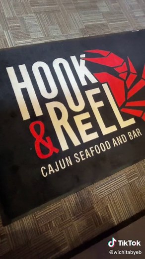 Experience the Best Seafood Boils at Hook & Reel in Wichita, KS!