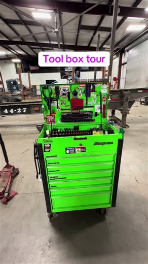‼️NEW TOOLBOX TOUR‼️ #tooltalk #toolboxtour #snapon #matco #sunex #tekton #gearwrench #astro #koken #skickers #newtools #howtobecomeamechanic #aviationtechnician #technician #techniciansoftiktok #fleettech #the44companies #fleettechmedia #mechanictalk #newtool #oldtool #fordmechanic #truckmechanic #creatorsearchinsights @Olsa Tools @gearwrenchtools @Matco Tools @SnaponTools @Seesii Store @SUNEX Tools @knipex