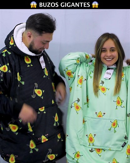 El BUZO GIGANTE ultrasuave, calientito y de talla única que se ajusta a TODOS. ☁️☁️ ☁️ ¡MILES de Clientes Felices! ☁️ Regalos perfectos ☁️ ENVÍO GRATIS a toda Colombia | ARK MODA