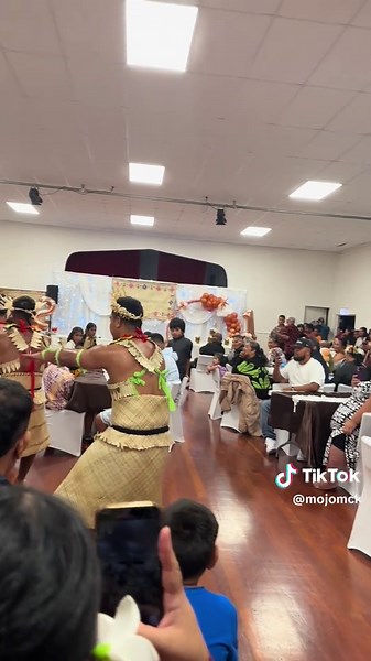 Kiribati Dance: Traditional Celebrations of Culture