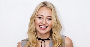 This Is The Body-Positive Ritual Iskra Lawrence Swears By