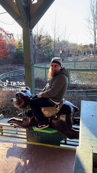 @David Eackles had a lot of fun at #dollywood.