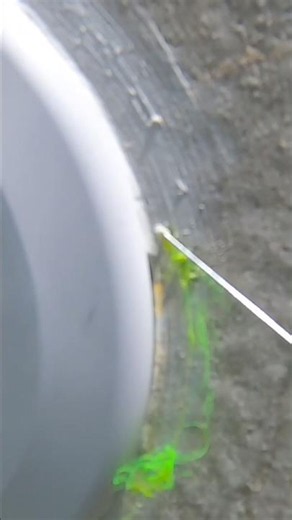 Recherche de fuite piscine à Arcachon (Pilat) : fuite révélée au colorant sous l’eau