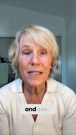Don’t “wait and see” with cataracts… That’s the worst advice you can get. Cataracts progress in stages, and once they’re advanced, surgery is sometimes the only path. But for many people, when you address the underlying cause (blood sugar, toxins, inflammation, medications) cataracts can actually improve. Want my top 5 exercises that support cataract improvement? 👉 Click here for the exercises: https://www.youtube.com/live/5GnPkPCmdGY Much love😍 Claudia #cataracts #eyes #eyesight #glasses #vis