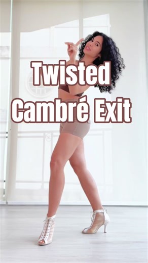 Lisa | Bachata Lady Styling on Instagram: "Follow @lisa.dance.coach for more tutorials 🤎 Tutorial request from @_alexandrinee ✨💜! The twisted cambré can also be lead into from a DJ turn 🫶🏼 DM or comment below what tutorial you want to see next 🤎"