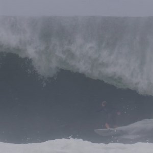 Each week of the Vans Triple Crown of Surfing, one man and one woman will earn the Vans Crown Clip Title. Congratulations to John John Florence, our week two male winner! Head to vanstriplecrownofsurfing.com to cast your vote for Week 3. Video: Erik Knutson | World Surf League
