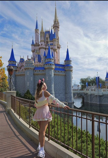 #paratiiiiiiiiiiiiiiiiiiiiiiiiiiiiiiiiii🦋 #disneyworld #fypシ゚viral #sueñoscumplidos un día lo sueñas y al otro es una realidad 🥹🎀🎠 👑