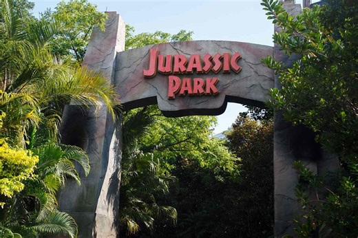 Jurassic Park Boat Appears to Start Sinking Mid-Ride at Universal Orlando in Viral Video