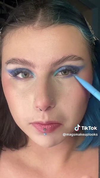 OBSESSED #jinx#jinxarcane#powder#powderarcane#arcane#arcaneleagueoflegends#leagueoflegends#makeup#mua#makeupartist#jinxmakeup#arcanemakeup#fyp#foryou#trending#trends