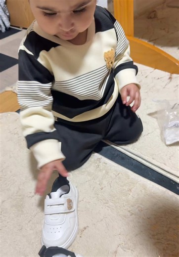 Comfy and stylish kids sneakers — perfect for playtime, school, and everyday adventures. 👟✨ #KidsSneakers #KidsFootwear #ActiveKids #EverydayShoes #tiktokmademebuyit