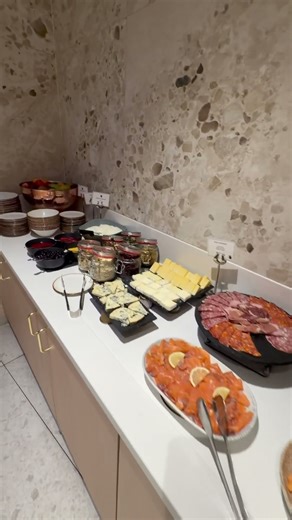 Breakfast Buffet In The Chancery Dublin Ireland 🇮🇪 #travel #irishtourism #dublin #youtubeshorts