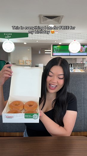 Eating BIRTHDAY FREEBIES!! 😍🎂🎉 Save this for your birthday 💗 To redeem these freebies, I signed up to the rewards program/app for these brands in advance (at least a month prior to my bday)! Let me know if I missed any 🫶 #birthday #freebies #freefood #australia #food #birthdayfreebies #sydney #everythingiate #krispykreme #yochi #boost #madmex #gloriajeans #hungryjacks | biteswithlily