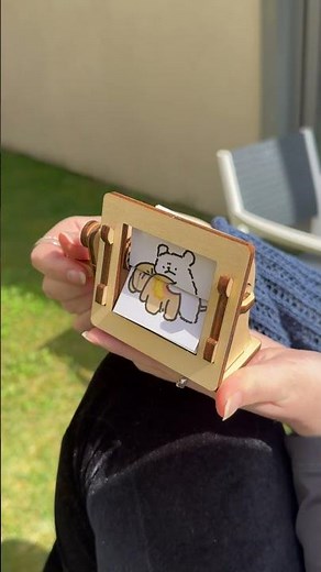 🔔 Creative desktop gadgets for fun - DIY Wooden Hand-Cranked Animation Machine Desktop ( # 3262)
