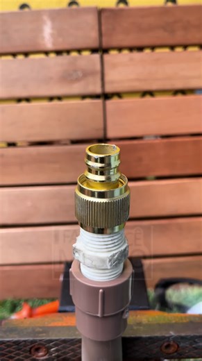 The correct way to place rubber seals on fittings Prevents leaks and failures #USAConstruction #PerfectSeal #PlumbingHack