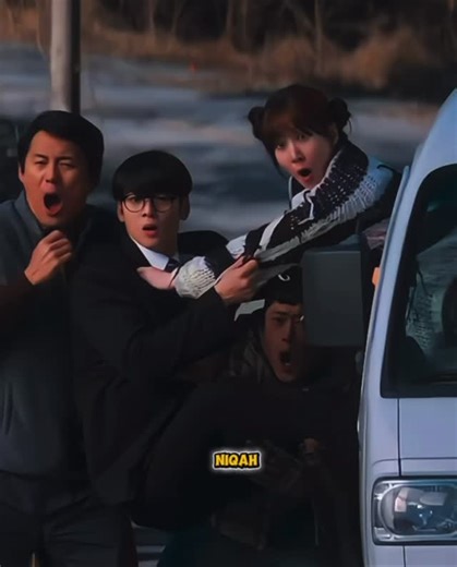 𝙽𝙸𝚀𝙰𝙷 ♡ on Instagram: "Can’t wait kdrama name: the wonderfools total episode: 8 genre: Action, Adventure, Comedy, Fantasy aired: 2026 : netflix Krvibes PLOT: Set during the year 1999, when some people thought the end of the world was approaching, Eun Chae Ni lives in Haeseong City. Her only relative is her grandmother, Kim Jeon Bok, who runs a well-known restaurant in Haeseong. Eun Chae Ni is an unpredictable person with a bright personality. One day, she is caught up in an unexpected incid