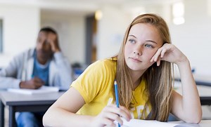 Mon ado veut changer d'orientation scolaire : que faire ?