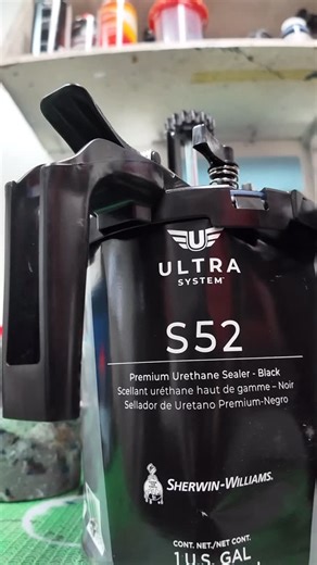 The new “Standalone” sealer from Sherwin. Giving me heavy PPG ECS sealer vibes and not in a good way. It lays out really nice but without two coats it’s seedy AF. Going to give it a good double strain and try again. Anyone using these S51 & S52? I like the idea of a single activator across the board but idk if this beats just using p30 in any way shape or form. . . . #autobody #refinish #refinishkulture #refinisherlife #swrefinish #refinishfamily #refinisherfamily #refinishtechnicians #ultra9k |