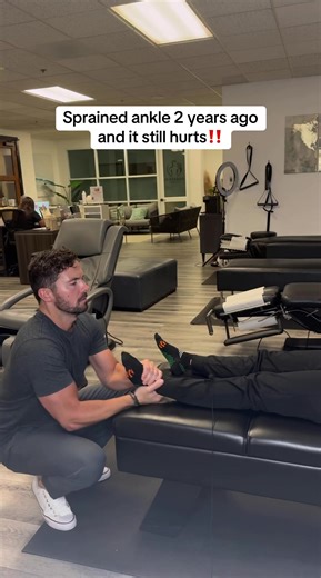 Anybody have ankle issues? #chiropractor #fyp #adjustment | chiropractor cracks