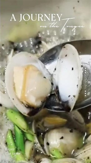 How to make steamed clams with lemongrass #cooking #cuisine #deliciousfood #cooking #inthekitchen...
