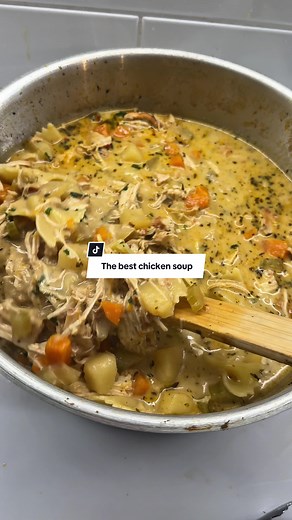 Creamy Chicken Soup Recipe: Easy & Delicious