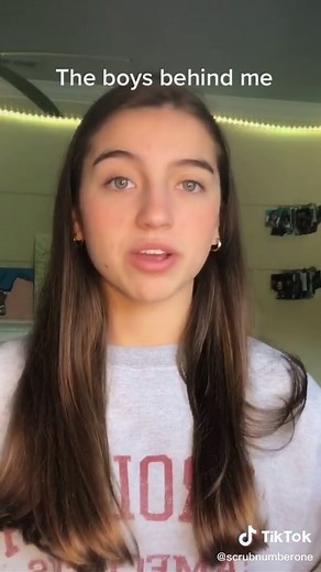 I swear my pants just be falling | Leggings