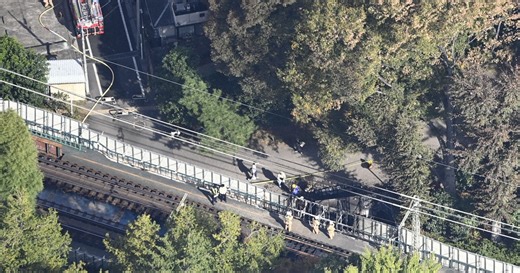 京王井の頭線、14時間ぶりに全線で運転再開　枕木が燃えた火災