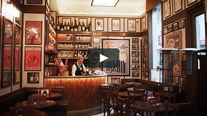 The Modern Woman: Manet’s A Bar at the Folies-Bergère