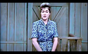 Patsy Cline - She's Got You ... 🎧 Watch full this song: https://music.dohigaming.com/patsy-cline-1962-shes-got-you?utm_source=facebook&utm_medium=preel&utm_campaign=goldeneramelodies | Golden Era Melodies