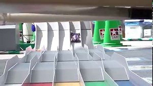 【スロー動画】ミニ四駆のビッグレース「Powered by FDK ミニ四駆ジャパンカップ 2022 Drive on ヨコハマタイヤ」の舞台となるサーキット「DX ローリングサーキット 2022」のスロー動画です。今年はビギナー向け? と思いきや、後半には難所が…! #mini4wd #ミニ四駆 | TAMIYA（タミヤ）