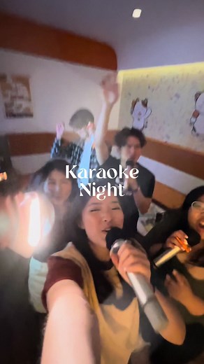 Karaoke Night at Manekineko Lippo Mall Puri