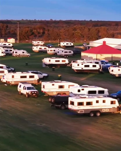 84 reactions · 5 comments | Last month more than 150 Bushtrackers...