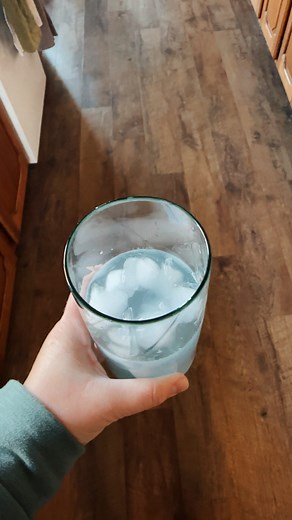 Making my Blue Raspberry Rush this afternoon. Feeling exhausted this afternoon. Did I get my 7 hours of sleep? Yes I did. Am I dealing a toddler? Yes, actually two (my daughter & nephew). Whether I am dealing with Dean’s schedule or toddlers I won’t stop sharing this drink. The reasons why I love sharing about Bravenly Rush and Rush Extreme. They provide clean, effective energy with: ✔ No crash ✔ No jitters ✔ And real health benefits They’re also packed with methylated B vitamins and nootropics 