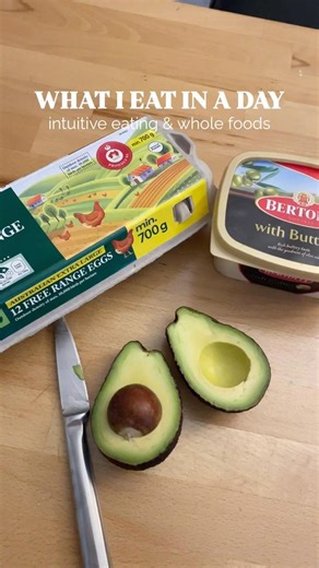 what I eat in a day | intuitive eating & whole foods 🤎