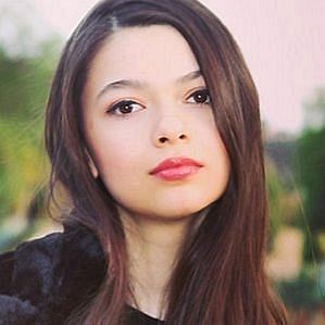 Nikki Hahn Boyfriend 2025: Dating History & Exes - CelebsCouples