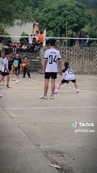 Exploring the Art of Bong Chuyen Hoi