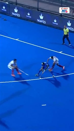 MAGIC WITH THE STICK! ✨🏑 Liam Henderson unleashes an absolute ferocious strike into the back of the net 🚨🥅— his FIRST goal of the tournament! 💥🔥 📺 Hero Hockey India League LIVE on Sony Ten 1 | Sony Ten 3 Hindi | Doordarshan Sports | Waves | YouTube #HockeyIndia #IndiaKaGame #HeroHockeyIndiaLeague #BigIsBack | Hockey India