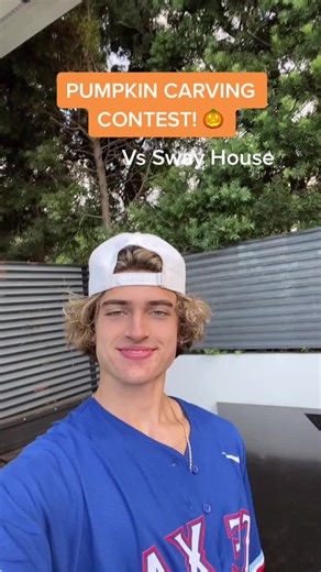 Pumpkin Carving Contest!